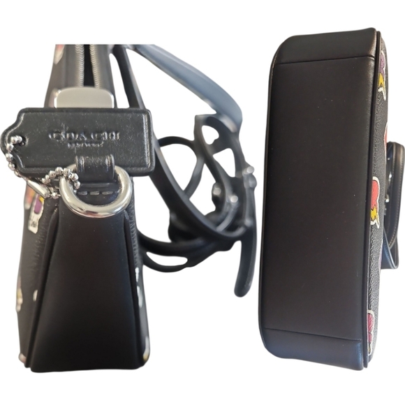 Coach Teri Shoulder Black Bag With Heart Bolt Print - Picture 11 of 11